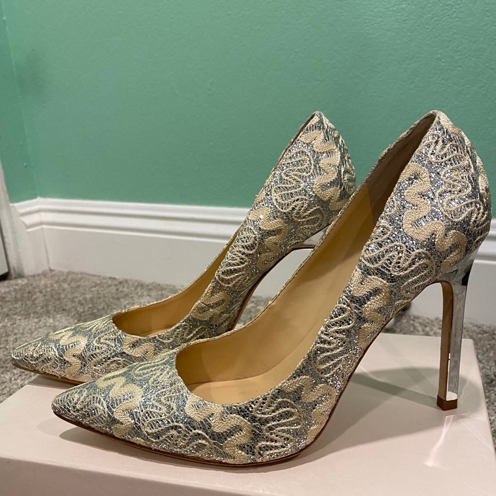 Ivanka Trump Carra 3 Pump size 8.5